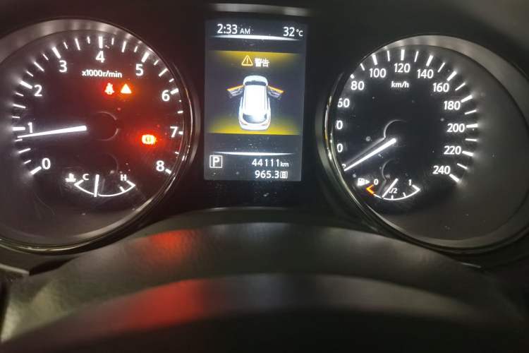 Used Nissan Qashqai 2017 2.0L CVT Smart Enjoyment Version China VI Standard Odometer Close Up
