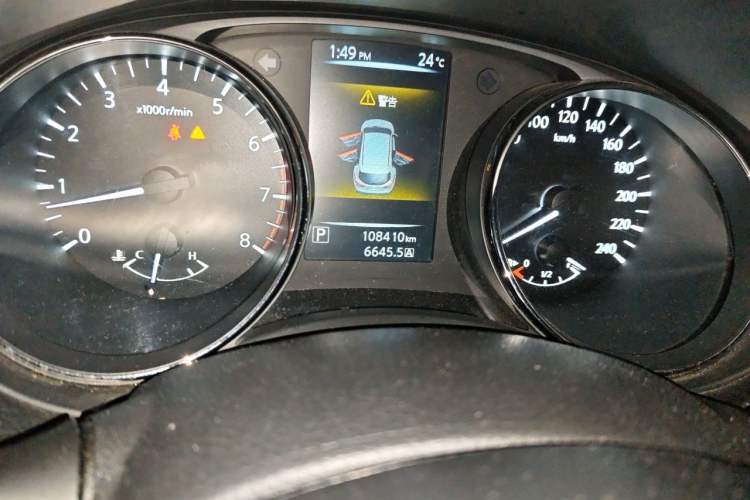 Used Nissan Qashqai 2017 2.0L CVT Smart Enjoyment Version China VI Standard Odometer Close Up