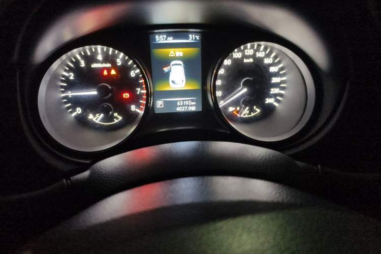 Used Nissan Qashqai 2017 2.0L CVT Smart Enjoyment Version China V Standard Odometer Close Up