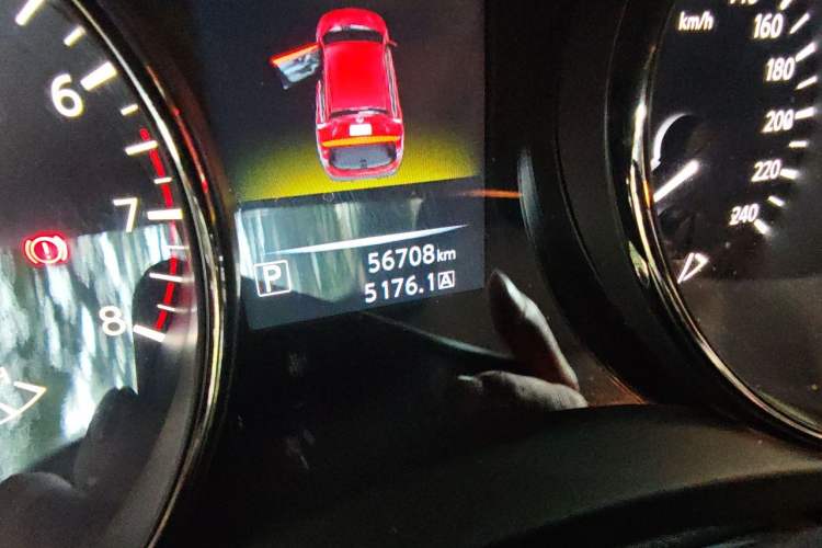 Used Nissan Qashqai 2017 2.0L CVT Smart Enjoyment Version China VI Standard Odometer Close Up