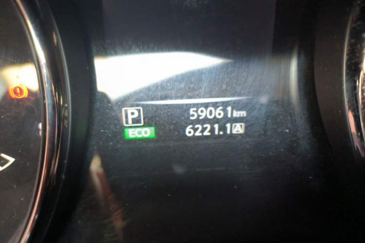 Used Nissan Qashqai 2017 2.0L CVT Luxury Edition China V Standard Odometer Close Up