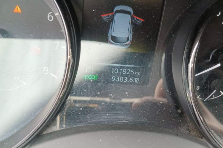 Used Nissan Qashqai 2017 2.0L CVT Elite Edition China V Standard Odometer Close Up