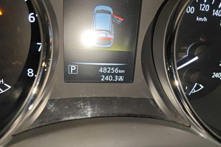 Used Nissan Qashqai 2017 2.0L CVT Luxury Edition China V Standard Odometer Close Up