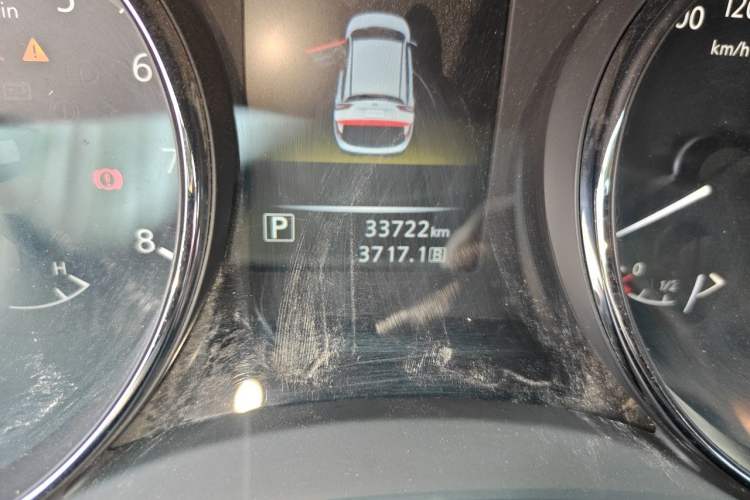 Used Nissan Qashqai 2017 2.0L CVT Smart Enjoyment Version China V Standard Odometer Close Up