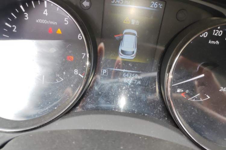 Used Nissan Qashqai 2017 2.0L CVT Luxury Edition China V Standard Odometer Close Up