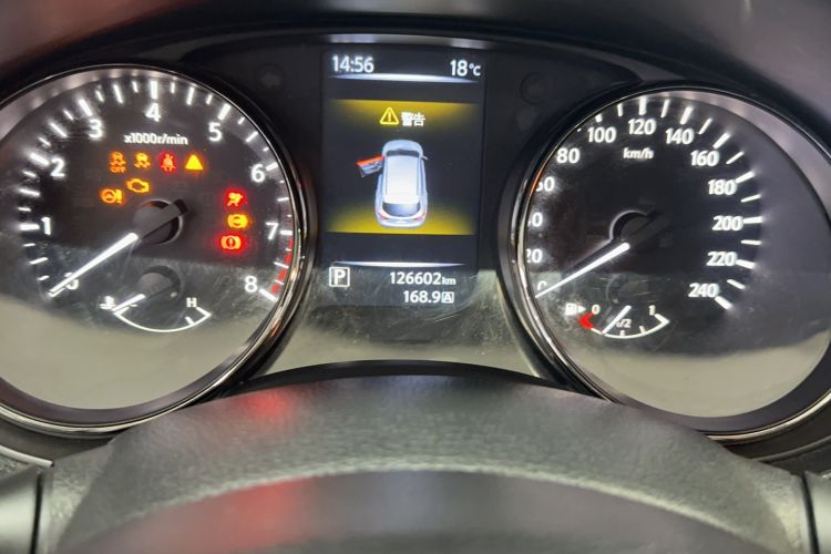 Used Nissan Qashqai 2017 2.0L CVT Luxury Edition China V Standard Odometer Close Up