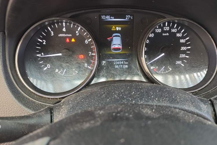 Used Nissan Qashqai 2017 2.0L CVT Luxury Edition China V Standard Odometer Close Up