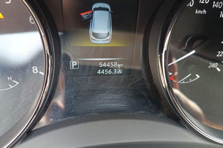Used Nissan Qashqai 2017 2.0L CVT Smart Enjoyment Version China V Standard Odometer Close Up
