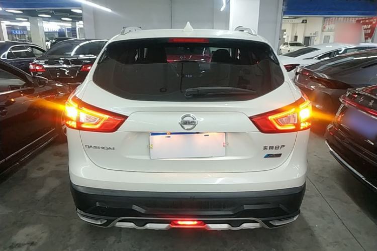 Used Nissan Qashqai 2017 2.0L CVT Smart Enjoyment Version China V Standard Rear