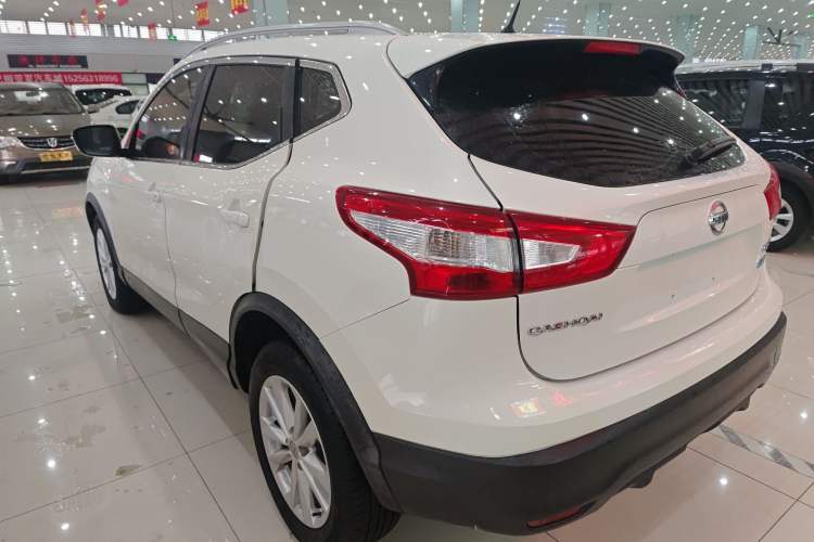 Used Nissan Qashqai 2017 2.0L CVT Elite Edition China V Standard Rear Left 45 Deg