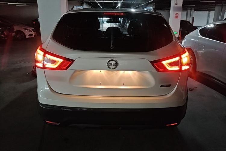Used Nissan Qashqai 2017 2.0L CVT Smart Enjoyment Version China V Standard Rear