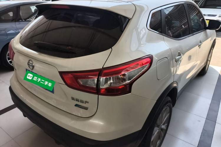 Used Nissan Qashqai 2017 2.0L CVT Elite Edition China V Standard Rear Right 45 Deg