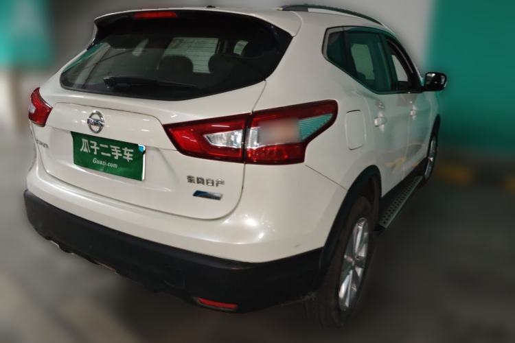 Used Nissan Qashqai 2017 2.0L CVT Elite Edition China V Standard Rear Right 45 Deg