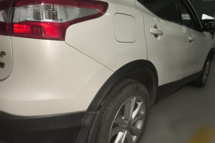 Used Nissan Qashqai 2017 2.0L CVT Elite Edition China V Standard Rear Right 45 Deg