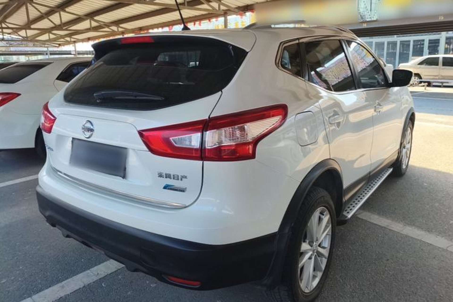 Used Nissan Qashqai 2017 2.0L CVT Elite Edition China V Standard Rear Right 45 Deg