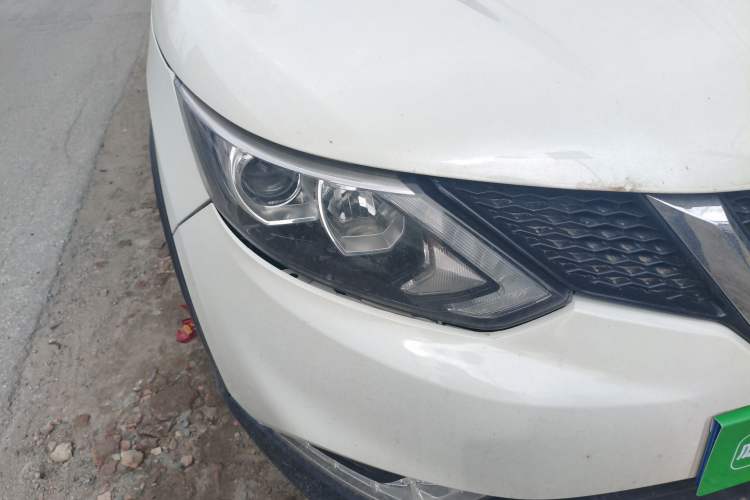 Used Nissan Qashqai 2017 2.0L CVT Elite Edition China V Standard Right Front Headlight