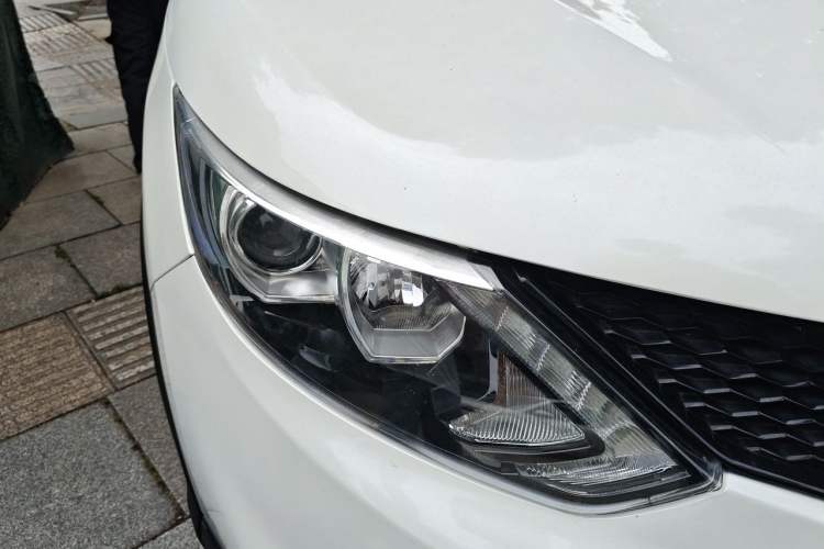 Used Nissan Qashqai 2017 2.0L CVT Smart Enjoyment Version China V Standard Right Front Headlight