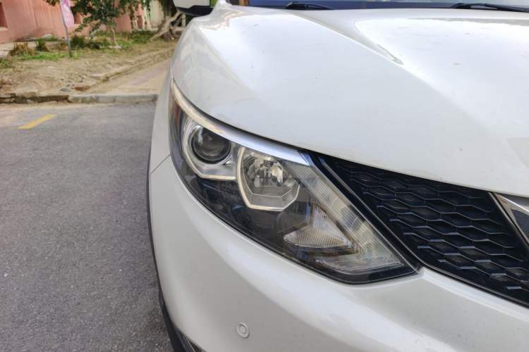 Used Nissan Qashqai 2017 2.0L CVT Smart Enjoyment Version China VI Standard Right Front Headlight