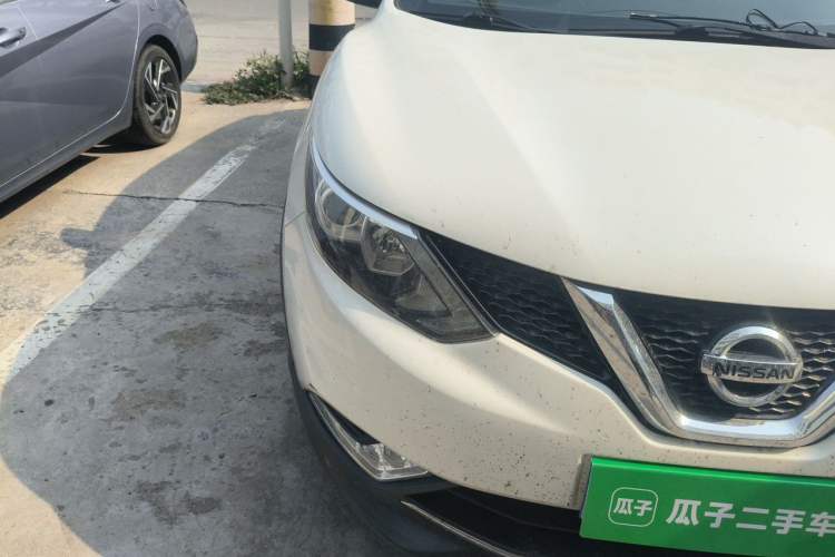 Used Nissan Qashqai 2017 2.0L CVT Smart Enjoyment Version China V Standard Right Front Headlight