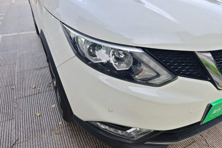 Used Nissan Qashqai 2017 2.0L CVT Smart Enjoyment Version China V Standard Right Front Headlight