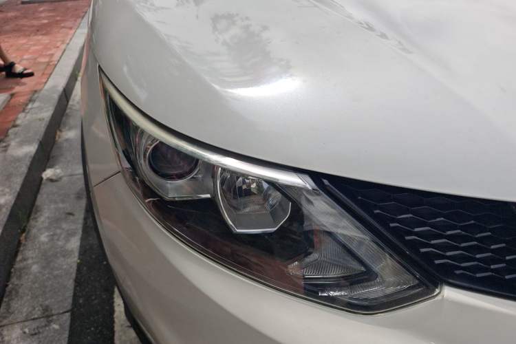 Used Nissan Qashqai 2017 2.0L CVT Smart Enjoyment Version China V Standard Right Front Headlight
