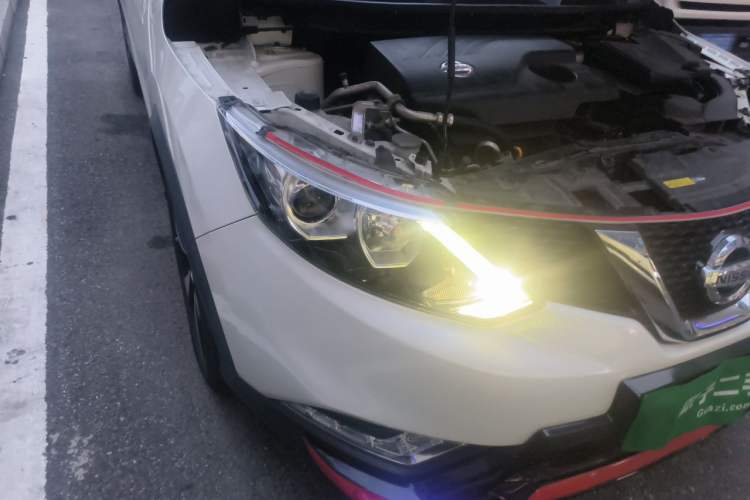 Used Nissan Qashqai 2017 2.0L CVT Luxury Edition China V Standard Right Front Headlight