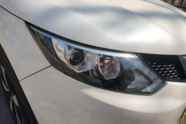 Used Nissan Qashqai 2017 2.0L CVT Smart Enjoyment Version China VI Standard Right Front Headlight
