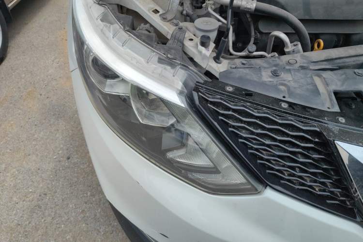 Used Nissan Qashqai 2017 2.0L CVT Smart Enjoyment Version China V Standard Right Front Headlight