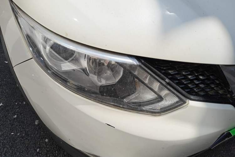 Used Nissan Qashqai 2017 2.0L CVT Elite Edition China V Standard Right Front Headlight