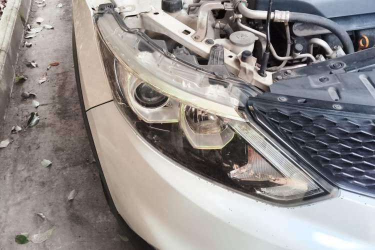 Used Nissan Qashqai 2017 2.0L CVT Smart Enjoyment Version China VI Standard Right Front Headlight