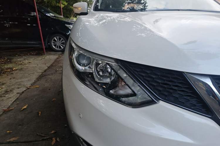 Used Nissan Qashqai 2017 2.0L CVT Smart Enjoyment Version China V Standard Right Front Headlight