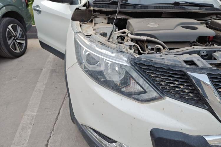Used Nissan Qashqai 2017 2.0L CVT Elite Edition China V Standard Right Front Headlight