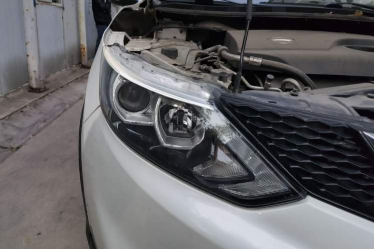 Used Nissan Qashqai 2017 2.0L CVT Smart Enjoyment Version China V Standard Right Front Headlight