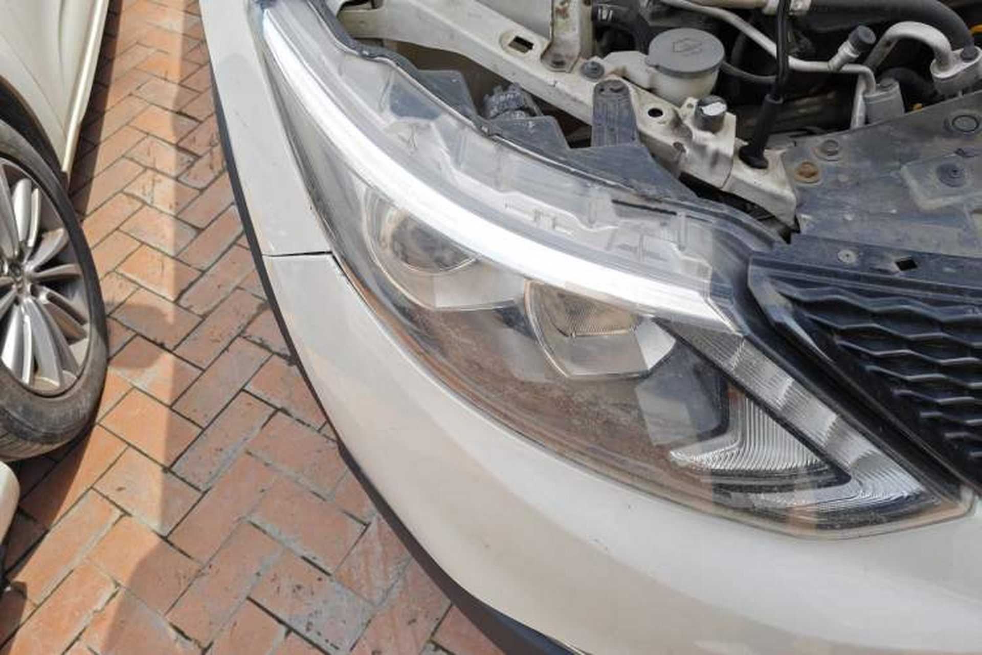Used Nissan Qashqai 2017 2.0L CVT Luxury Edition China V Standard Right Front Headlight