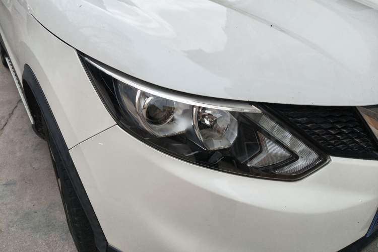 Used Nissan Qashqai 2017 2.0L CVT Luxury Edition China V Standard Right Front Headlight