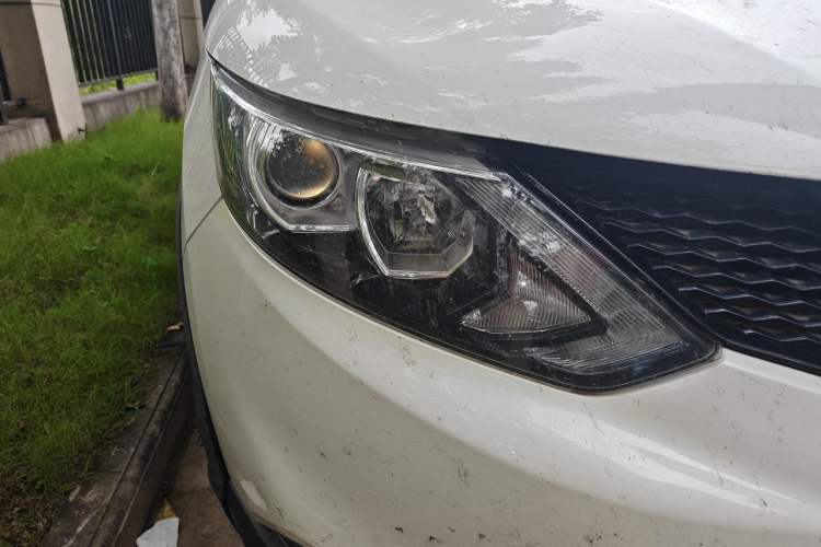Used Nissan Qashqai 2017 2.0L CVT Smart Enjoyment Version China V Standard Right Front Headlight