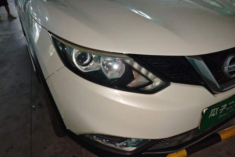 Used Nissan Qashqai 2017 2.0L CVT Elite Edition China V Standard Right Front Headlight