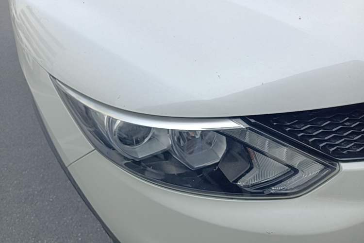 Used Nissan Qashqai 2017 2.0L CVT Elite Edition China V Standard Right Front Headlight