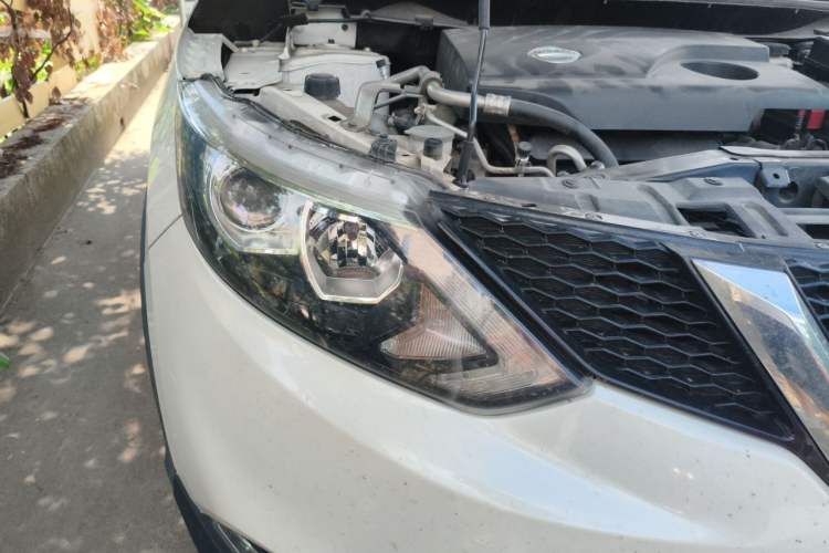 Used Nissan Qashqai 2017 2.0L CVT Smart Enjoyment Version China V Standard Right Front Headlight