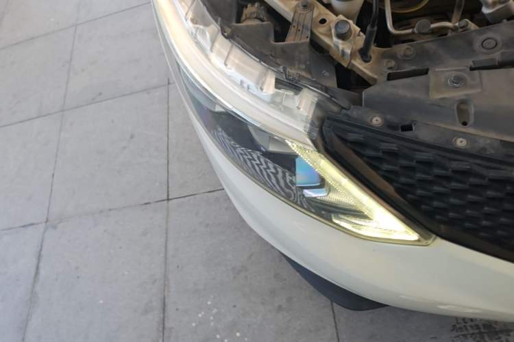 Used Nissan Qashqai 2017 2.0L CVT Luxury Edition China V Standard Right Front Headlight