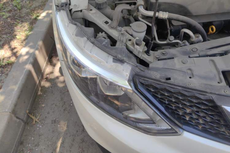 Used Nissan Qashqai 2017 2.0L CVT Smart Enjoyment Version China V Standard Right Front Headlight