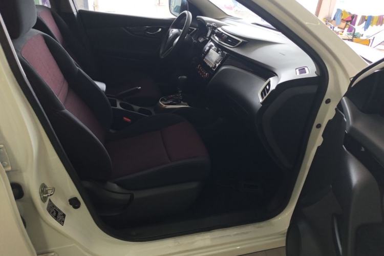 Used Nissan Qashqai 2017 2.0L CVT Elite Edition China V Standard Right Front Seat