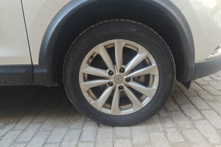 Used Nissan Qashqai 2017 2.0L CVT Elite Edition China V Standard Right Front Wheel Hub
