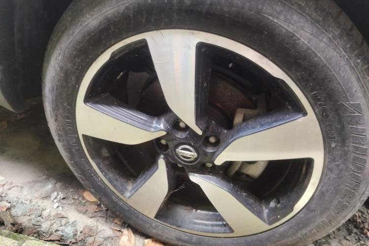 Used Nissan Qashqai 2017 2.0L CVT Luxury Edition China V Standard Right Front Wheel Hub