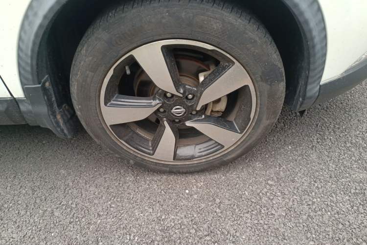 Used Nissan Qashqai 2017 2.0L CVT Luxury Edition China V Standard Right Front Wheel Hub