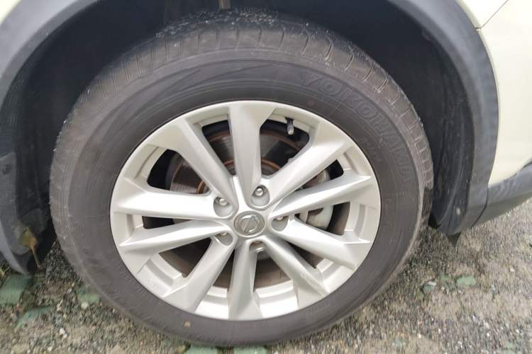 Used Nissan Qashqai 2017 2.0L CVT Elite Edition China V Standard Right Front Wheel Hub