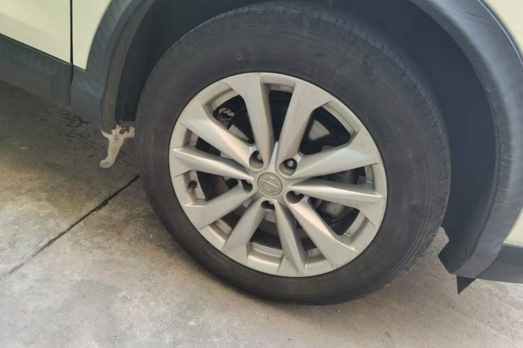 Used Nissan Qashqai 2017 2.0L CVT Elite Edition China V Standard Right Front Wheel Hub
