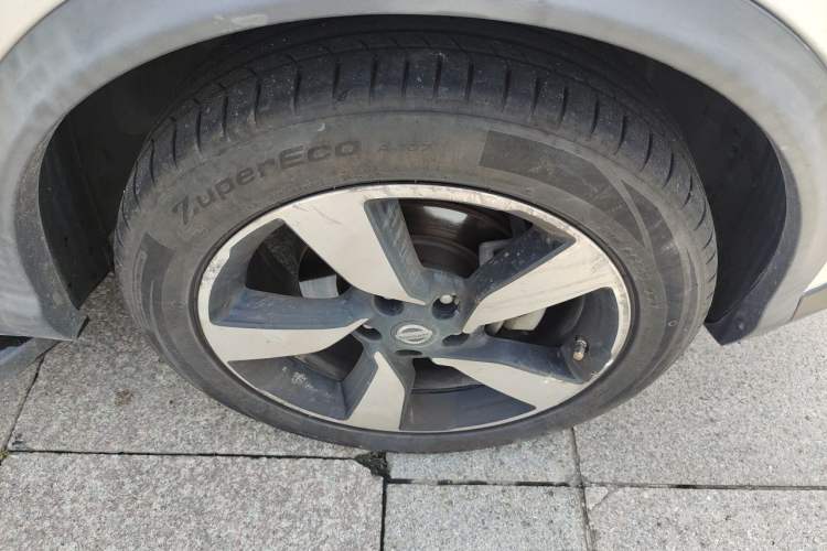 Used Nissan Qashqai 2017 2.0L CVT Smart Enjoyment Version China VI Standard Right Front Wheel Hub