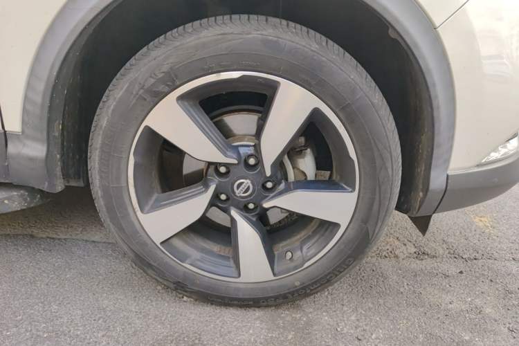 Used Nissan Qashqai 2017 2.0L CVT Smart Enjoyment Version China VI Standard Right Front Wheel Hub