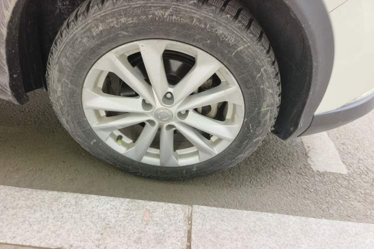 Used Nissan Qashqai 2017 2.0L CVT Elite Edition China V Standard Right Front Wheel Hub